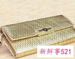 女人用什么颜色的钱包招财