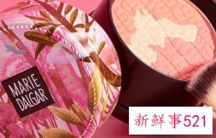 粉色腮红怎么画甜美妆容