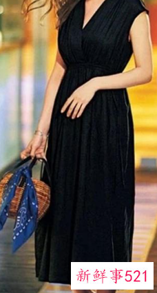 修身连衣裙搭什么外套