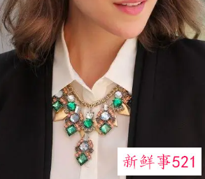 穿衬衫怎么戴项链好看