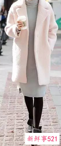 大衣搭配连衣裙