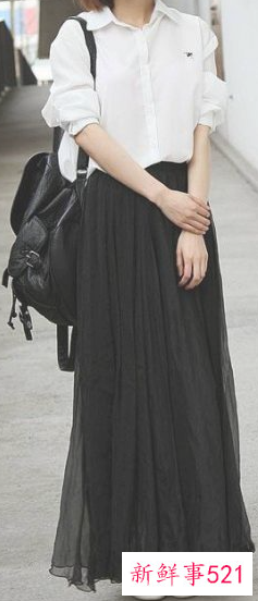 摆裙上面配啥上衣