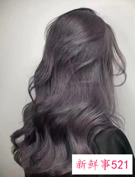 哪种发色显皮肤白