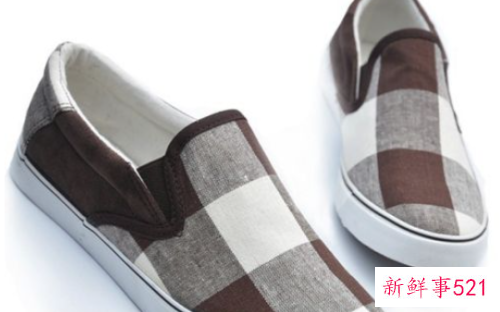 鞋子上的霉斑怎么去除小窍门