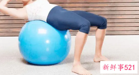 一天做三十个仰卧起坐能瘦肚子吗