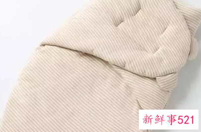 把婴儿放到床上的方法