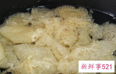 竹笙丝瓜瘦肉汤