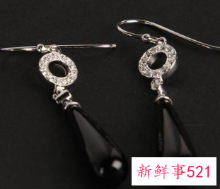 40岁戴什么耳环好看