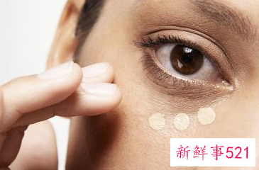 皮肤黑黄选什么色号粉底液