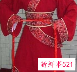 汉服男一片式下裙怎么穿