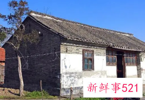 梦见生活在小时候的老房子