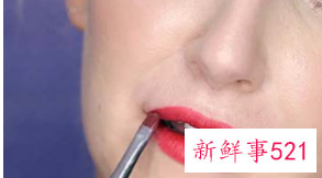 唇膏到底要怎么涂