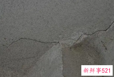 梦见房子裂缝有什么征兆