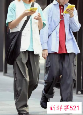 女生冬季酷酷的穿搭