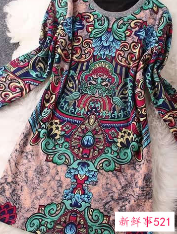 女士打底连衣裙搭配