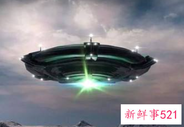 梦见飞碟掉下来