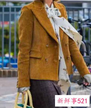 现在女孩流行的裙子有什么