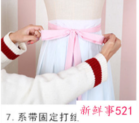 汉服男一片式下裙怎么穿