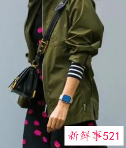 45岁的女人穿什么颜色的衣服好看