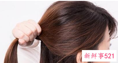 头发怎么扎起来好看四十岁