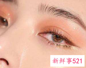 最热门的彩妆有哪些