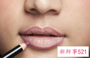 小嘴妆需要这些化妆步骤