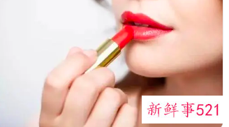 不化妆就很漂亮了怎么形容