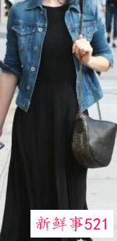 浅蓝牛仔外套搭配