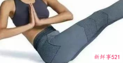 轻松瑜伽动作帮助OL手臂减肥