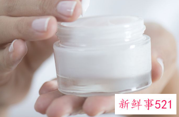 敷面膜之后要用水和乳吗