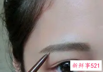 如何化淡妆初学简单步骤