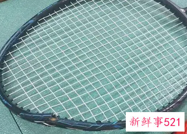 梦见羽毛球拍线断了