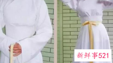 汉服男一片式下裙怎么穿