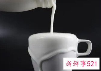 牛奶洗脸可以美白吗