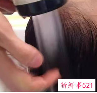 女生正确洗头姿势