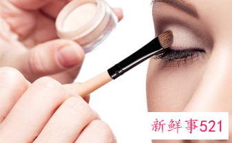 如何化淡妆初学简单步骤