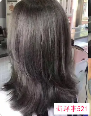 哪种发色显皮肤白