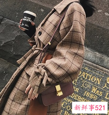 大衣腰带怎么系好看