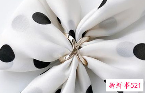 最简单的小方巾系法