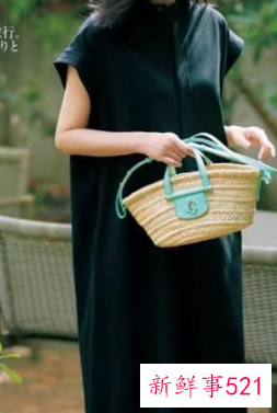 黄皮穿什么颜色的衣服最显白