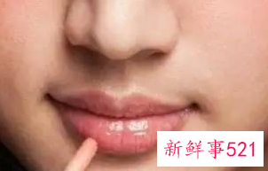 小嘴妆需要这些化妆步骤