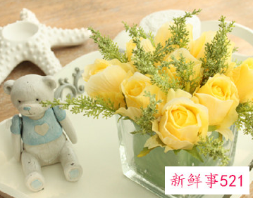 餐桌上放什么花寓意好