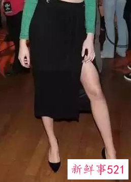 黑色长裙配什么鞋子好看