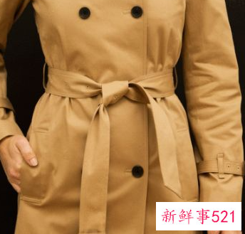 大衣腰带怎么系好看