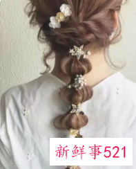 头发怎么扎起来好看四十岁