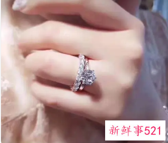 两个戒指叠戴叫什么