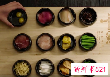 云南过桥米线标准出炉：肉片厚度不超过2毫米