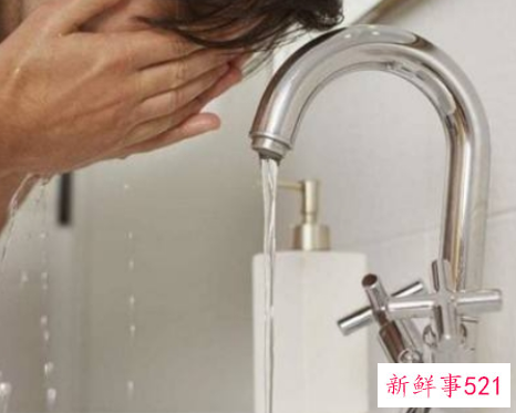 脸怎么补水最好的方法