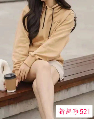 春天出游穿搭照相好看女