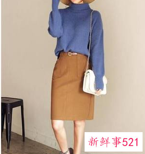 咖啡色连衣裙搭配什么颜色好看